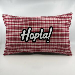 Coussin en kelsch alsacien rouge Hoplà!