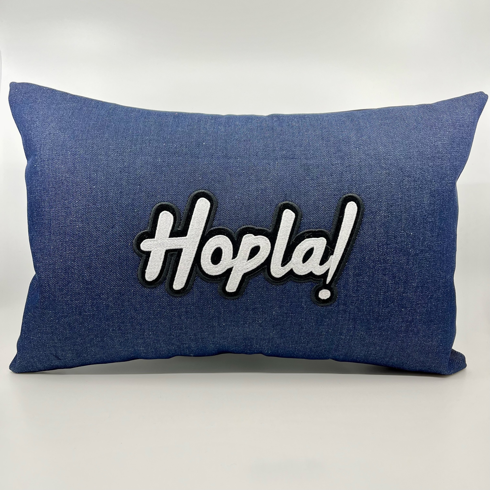 Coussin Hopla !, Denim bleu.