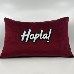 Coussin Hopla !, velours rouge.