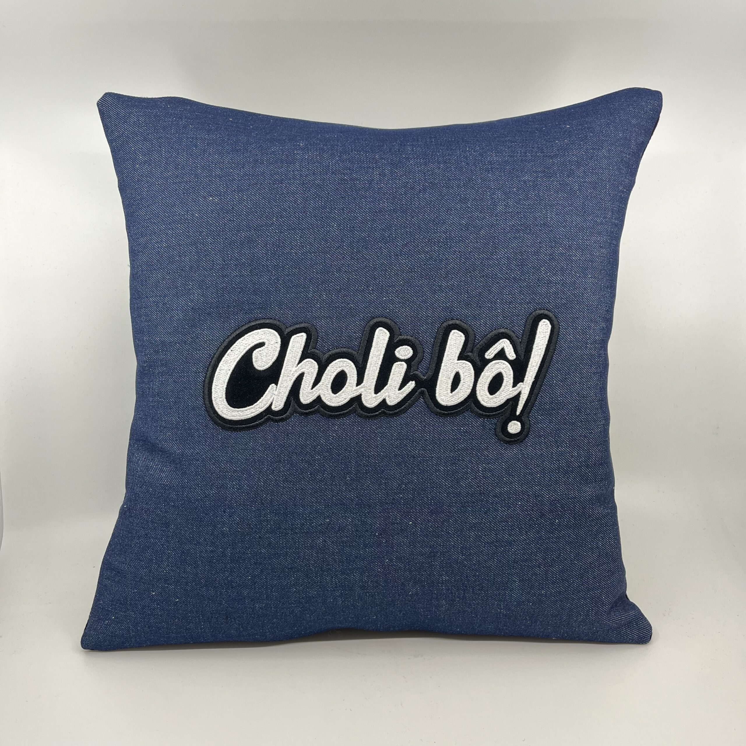 Coussin Choli bô !, Denim