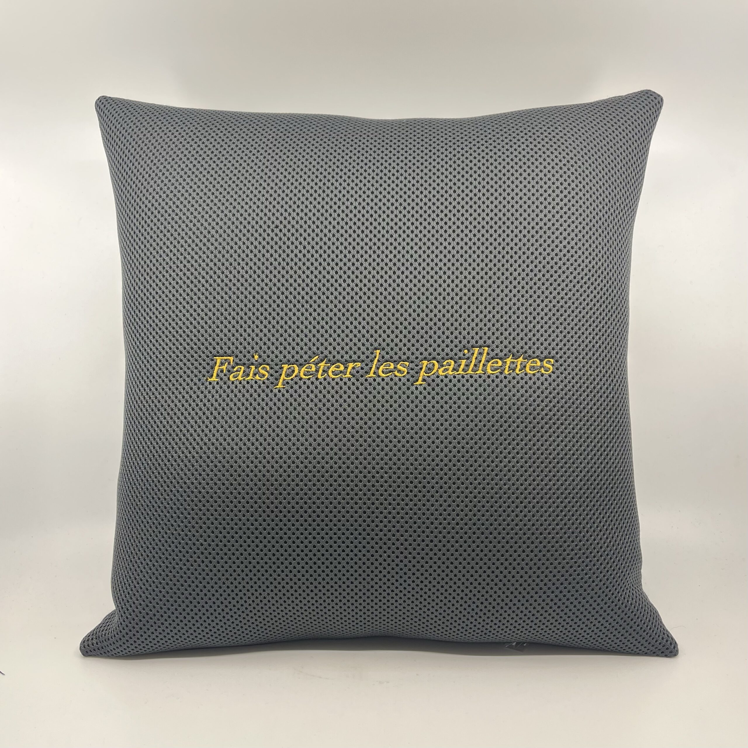 Coussin, « Fais péter les paillettes »Toile noire