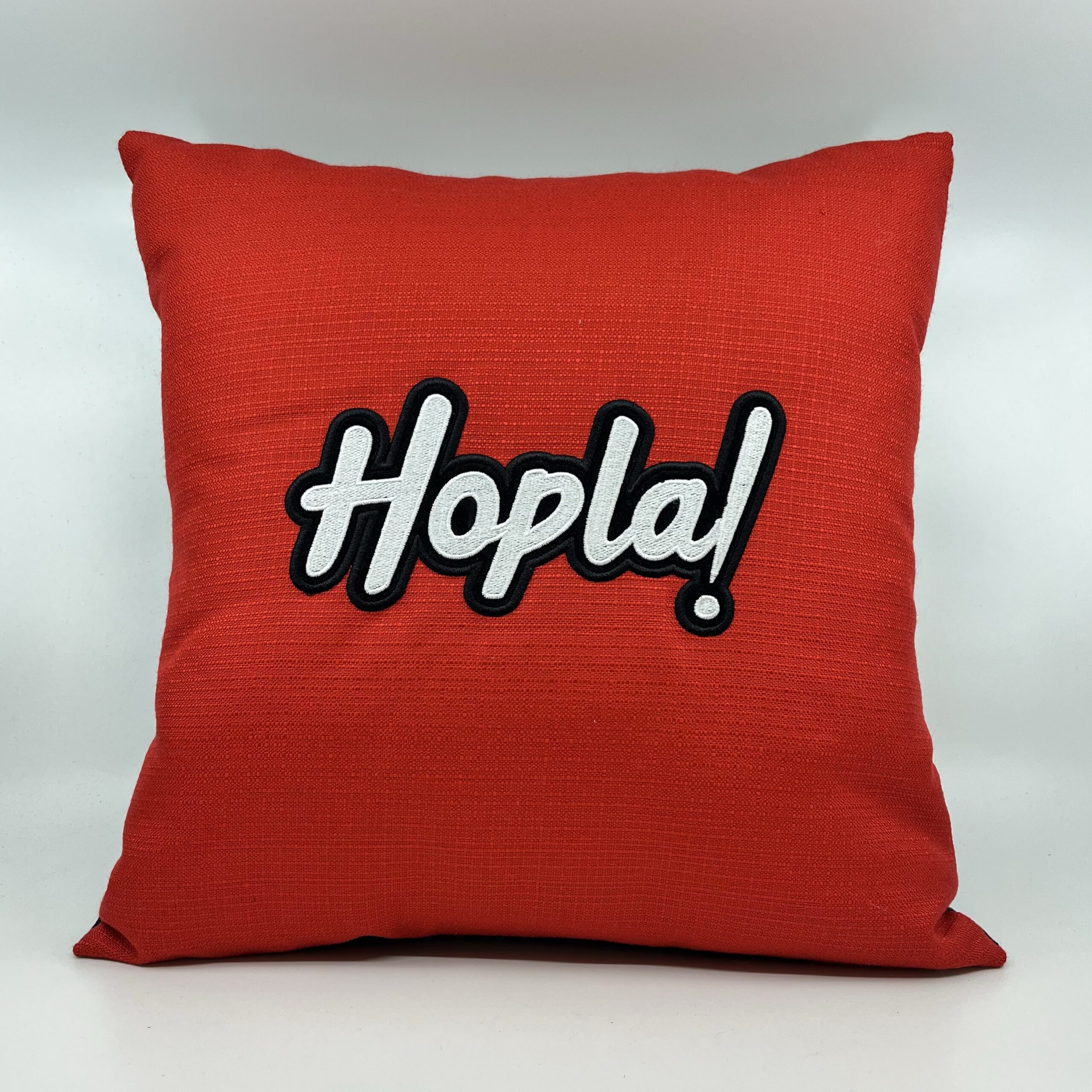 Coussin Hopla !
Toile rouge vermillon