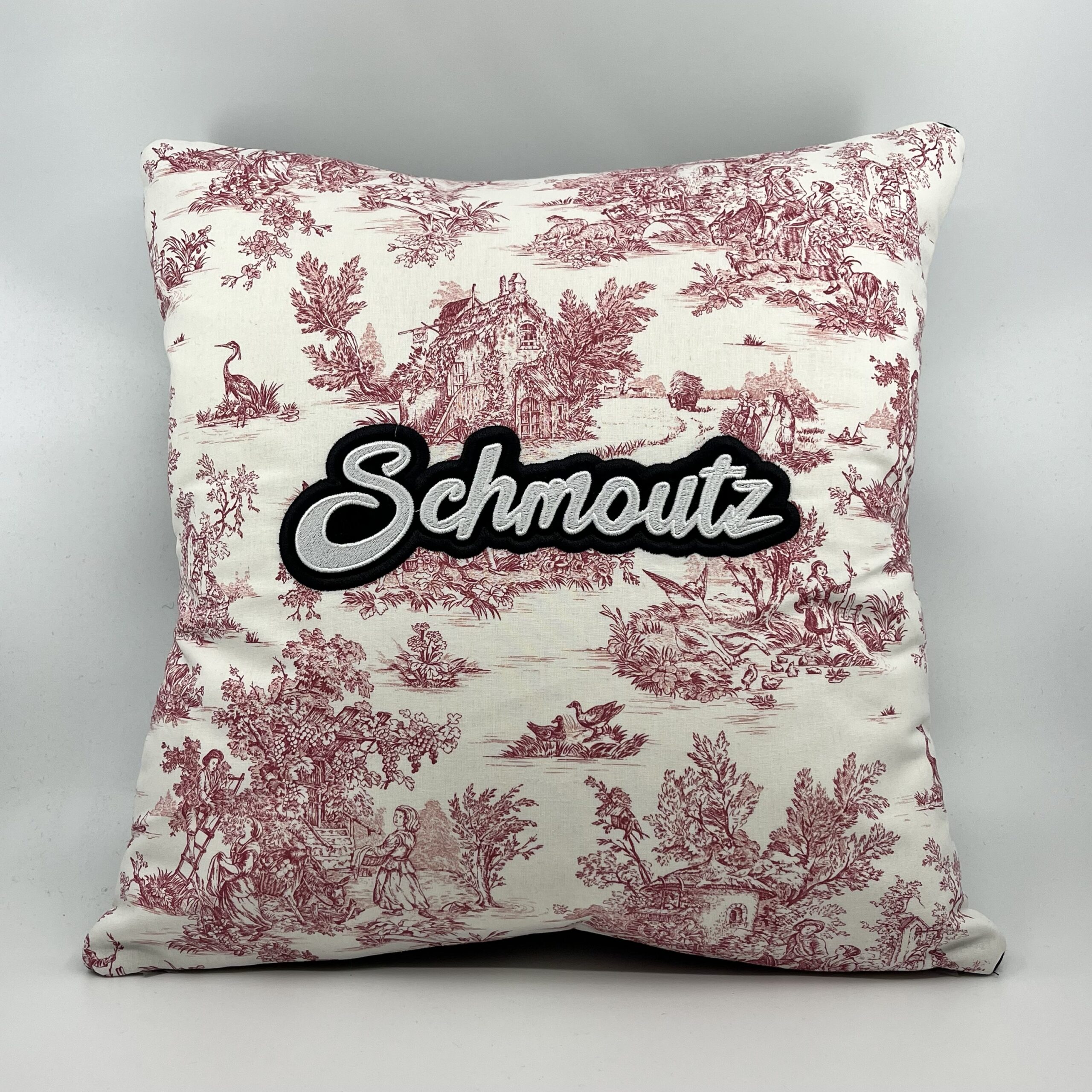 Coussin Schmoutz,
Toile de Jouy rose.