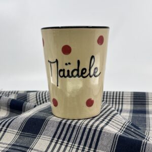 Tasse Maïdele,
Gros pois roses corail.