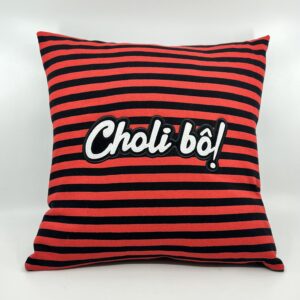 Coussin Choli bô !
Marinière rouge et noire.
