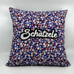 Coussin Schàtzele, 
Motif fleurs.