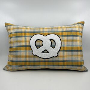 Coussin Bretzel, Kelsch jaune « Joséphine »