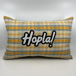 Coussin en kelsch alsacien jaune motif hopla!