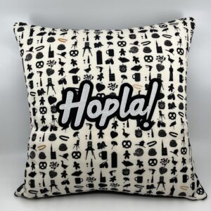 Coussin motif alsacien hopla