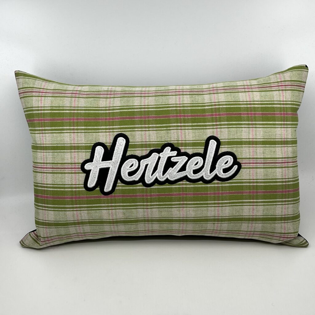 Coussin Hertzele, Kelsch vert «Étienne»