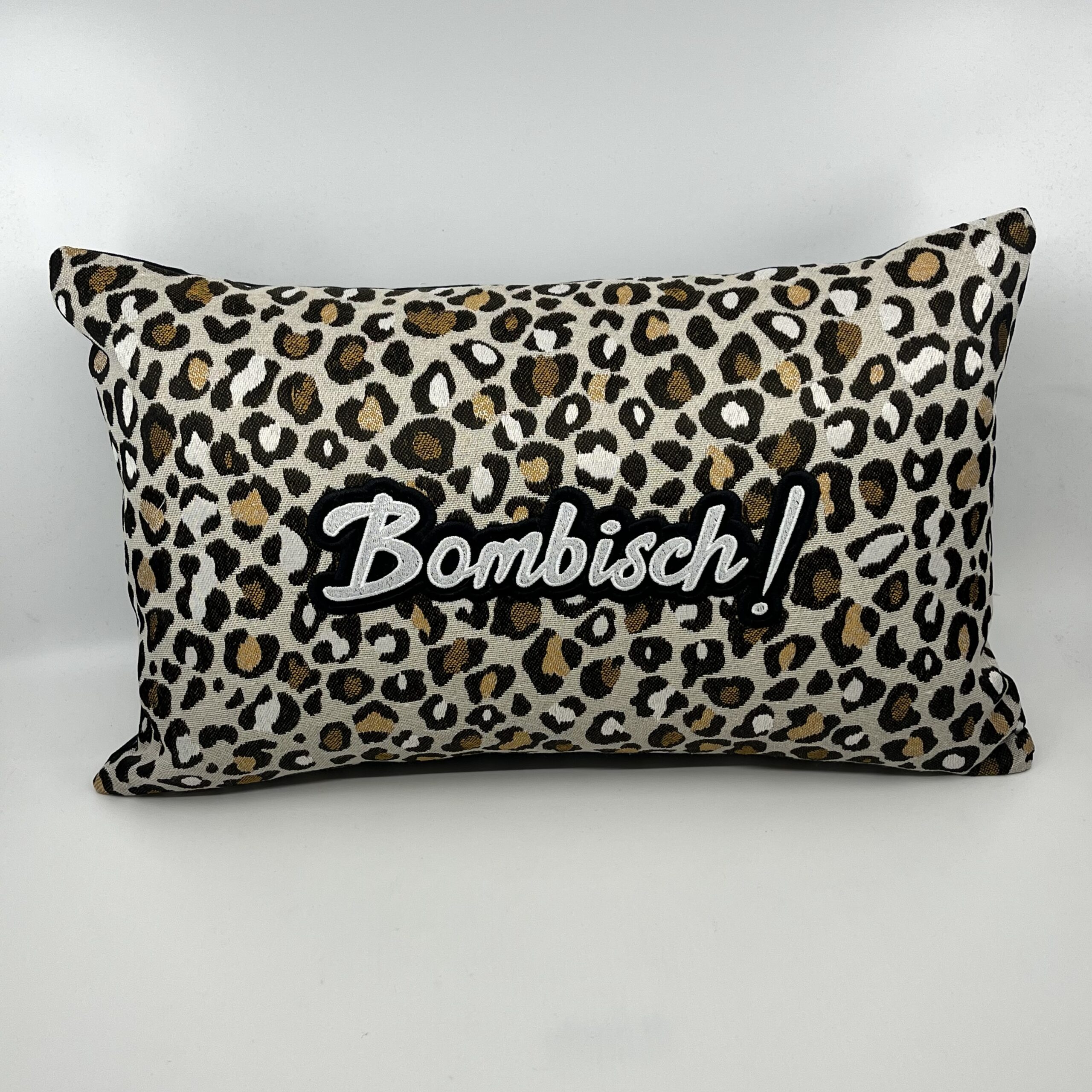 Coussin Bombisch !,
Motif lĂ©opard đ